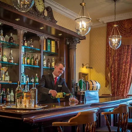 Lough Rynn Castle Self Catering * County Leitrim