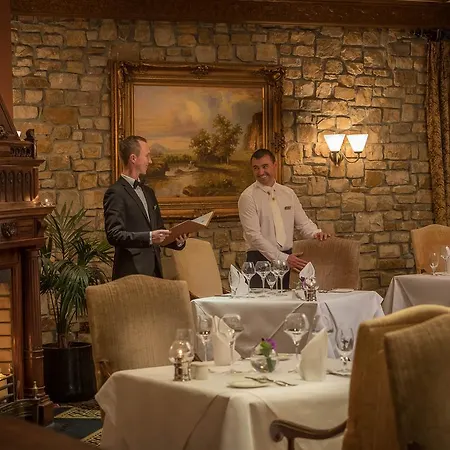 Lough Rynn Castle Self Catering * County Leitrim