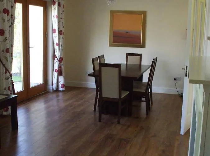 Lough Rynn Castle Self Catering * County Leitrim