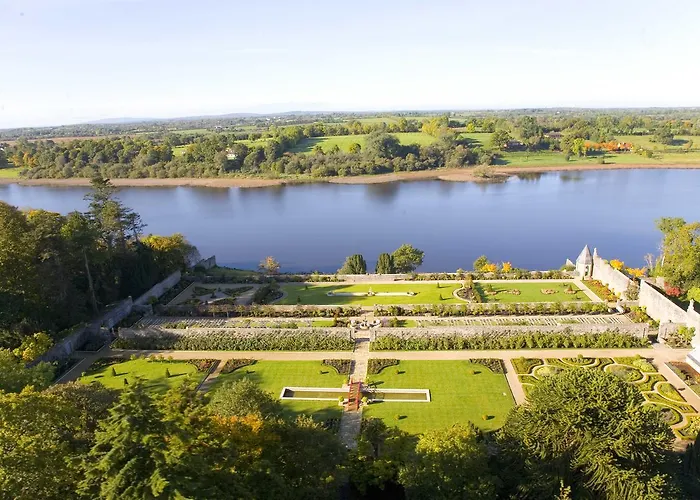 Lough Rynn Castle Self Catering * County Leitrim